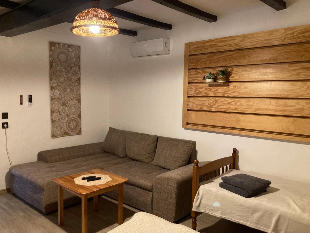 Apartamento Tiszavirag Vendeghaz Tiszacsege Exterior foto